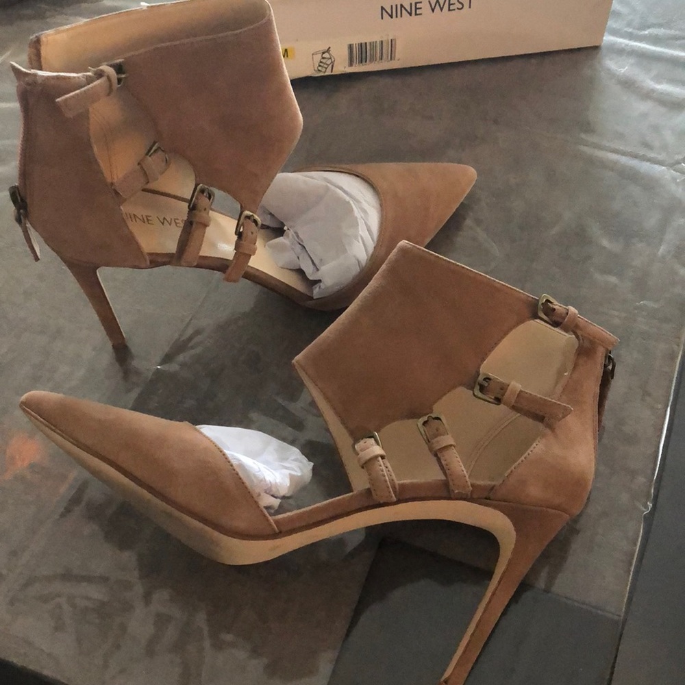 Nine West pumps